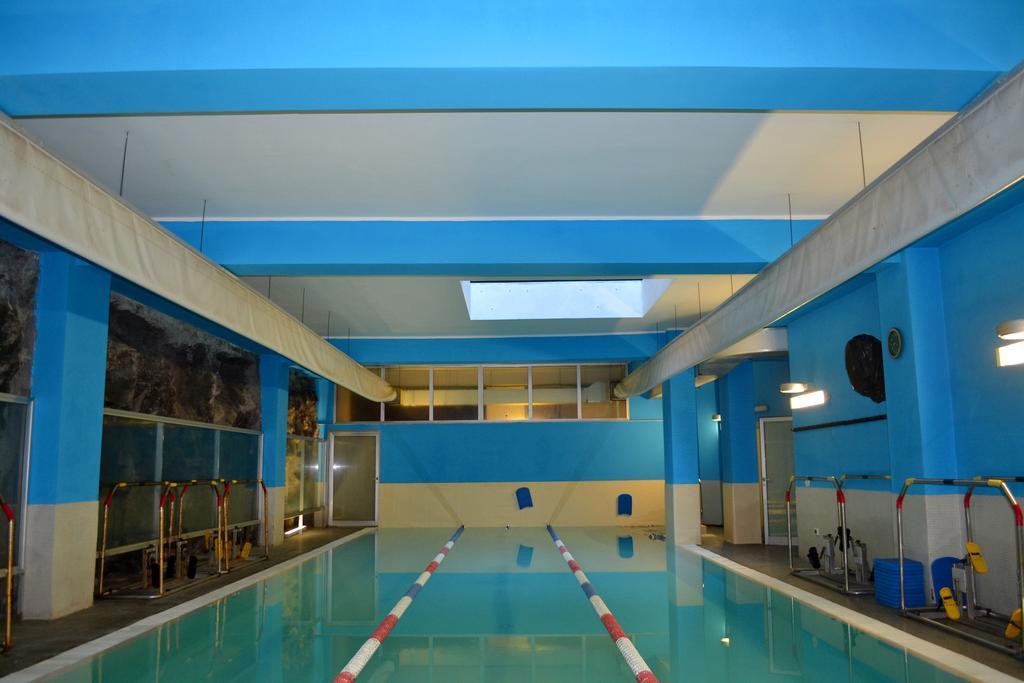 Hotel Acquaplanet Paterno  Exteriör bild