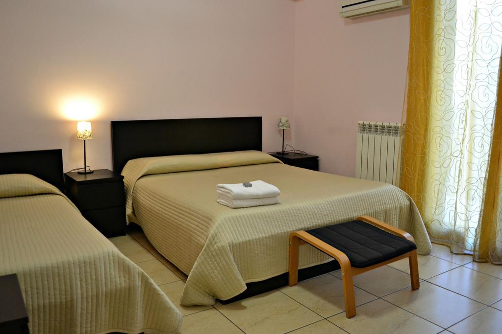 Hotel Acquaplanet Paterno  Exteriör bild